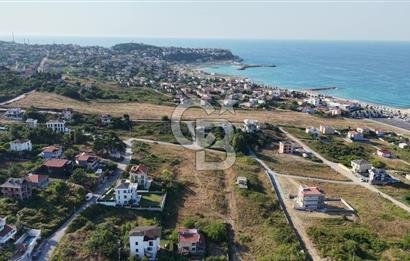 KARABURUN'DA DENİZ MANZARALI SATILIK ARSA