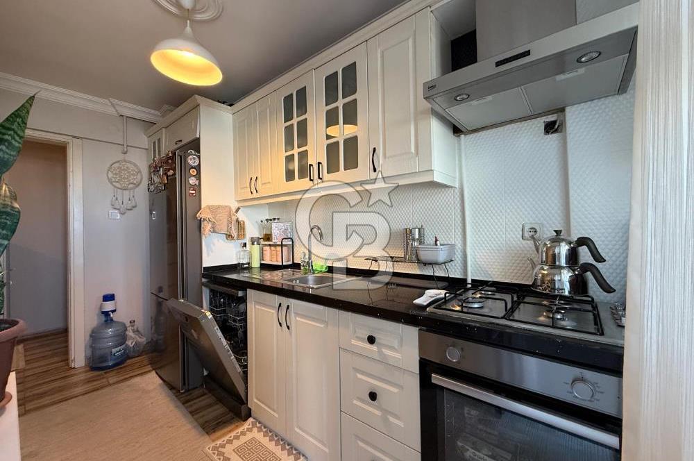 BORNOVA KÜÇÜKPARK YAKINI CADDE ÜZERİNDE SATILIK 3+1 DAİRE