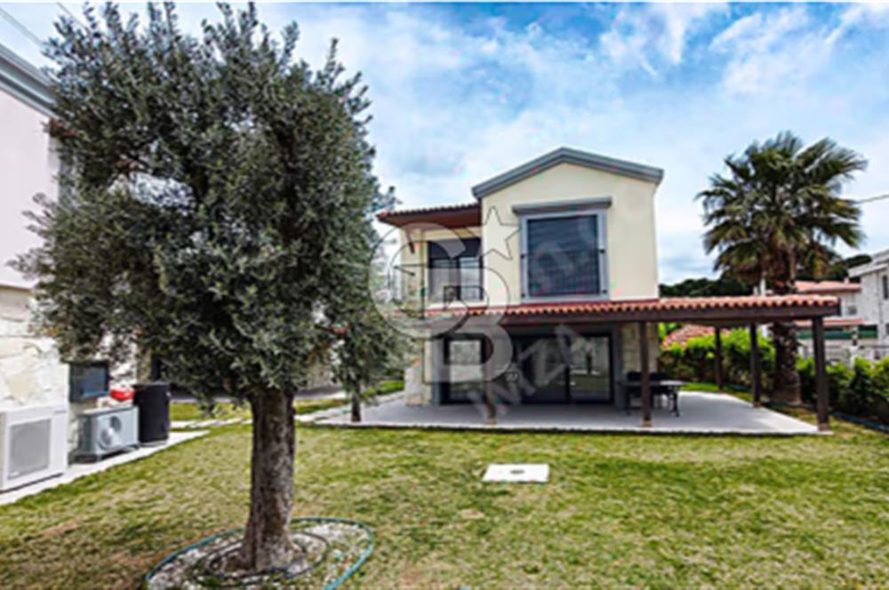 Havuzlu Butik Sitede, Size Özel 3+1 Villa