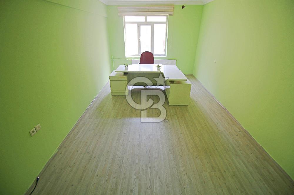 CB OPİA'DAN İSMETPAŞA CADDESİNDE SATILIK OFİS !