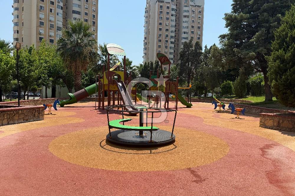 İzmir mavisehir albatrosta 4+1 satilik