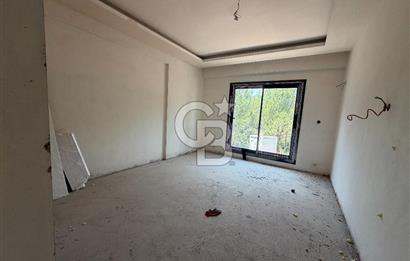 Kemalpaşa Sütçüler'de Site İçi, Geniş Bahçeli Sıfır Lüks Villa