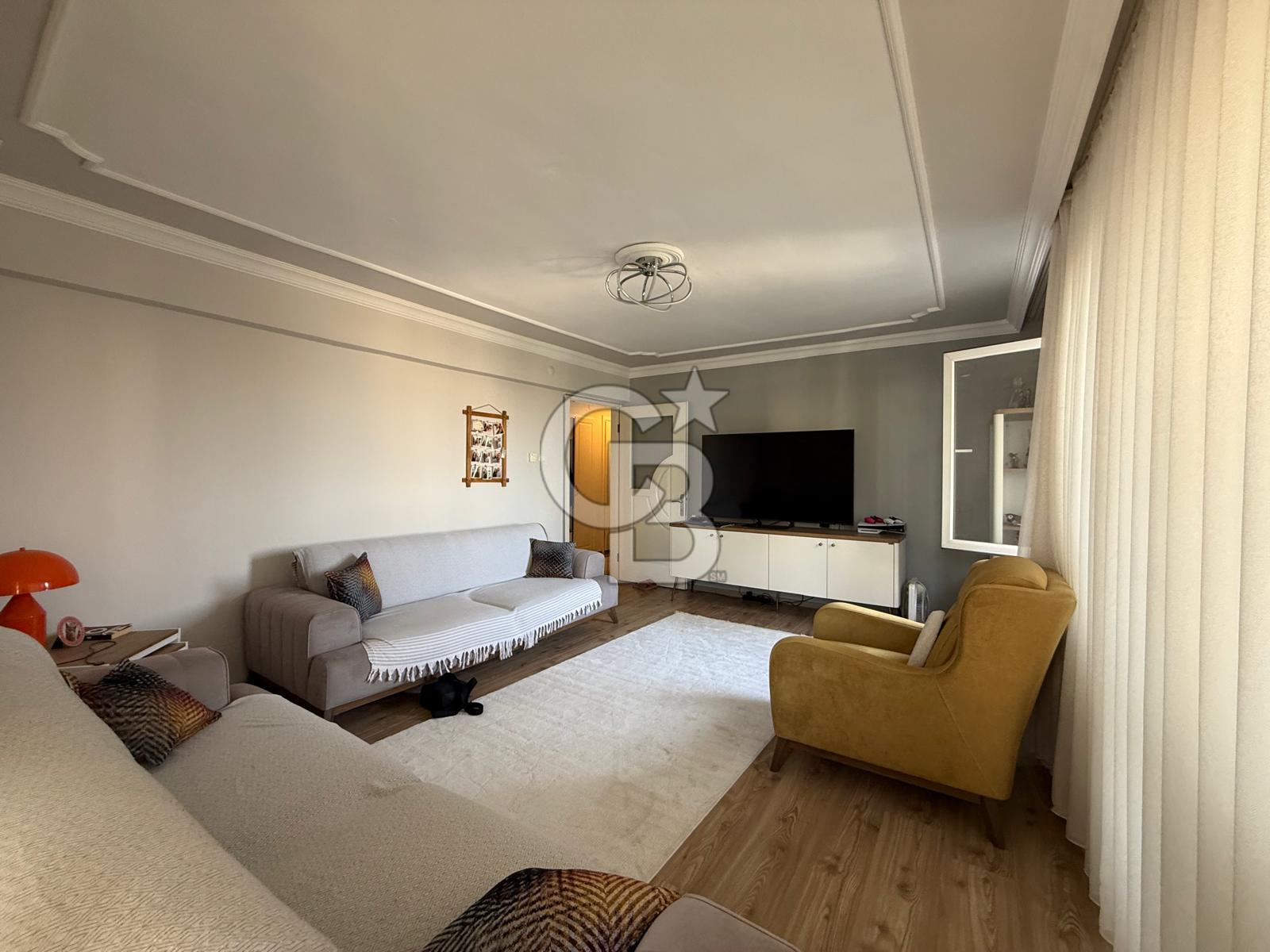 BORNOVA KÜÇÜKPARK YAKINI CADDE ÜZERİNDE SATILIK 3+1 DAİRE