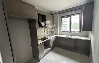 FENERBAHÇEDE 3+1 ÖNÜ AÇIK SAHİLE VE BAĞDAT CADDESİNE YAKIN DAİRE