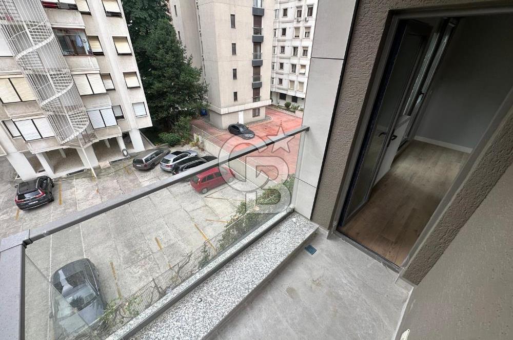 FENERBAHÇEDE 3+1 ÖNÜ AÇIK SAHİLE VE BAĞDAT CADDESİNE YAKIN DAİRE