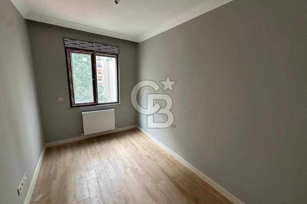 FENERBAHÇEDE 3+1 ÖNÜ AÇIK SAHİLE VE BAĞDAT CADDESİNE YAKIN DAİRE