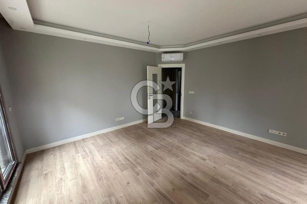 FENERBAHÇEDE 3+1 ÖNÜ AÇIK SAHİLE VE BAĞDAT CADDESİNE YAKIN DAİRE