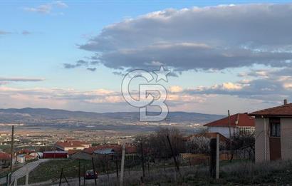 İNCEK HACILAR DA GÖL MANZARALI 500 m² SATILIK KÖŞE PARSEL E:0,50