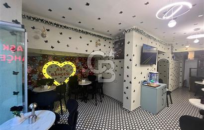 Kadıköy Caferağa’nın en hareketli ve keyifli lokasyonlarından birinde, hazır kurulu düzeniyle devren kiralık kafe fırsatı.