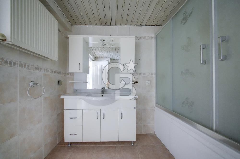 TEOKTAN | GÜL SOKAKTA OTOPARKLI 3+1 142 M² NET ARA KAT DAİRE