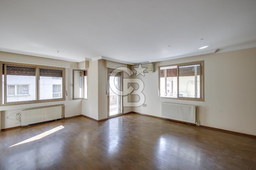 TEOKTAN | GÜL SOKAKTA OTOPARKLI 3+1 142 M² NET ARA KAT DAİRE
