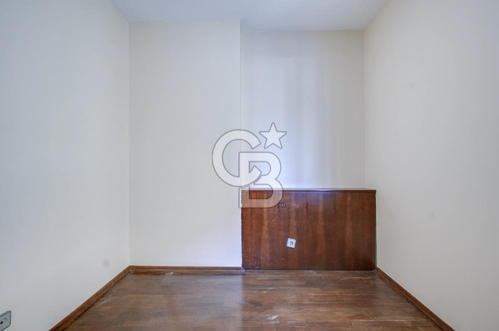 TEOKTAN | GÜL SOKAKTA OTOPARKLI 3+1 142 M² NET ARA KAT DAİRE