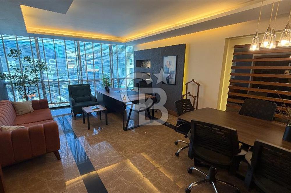Çekmeköy Merkezde Çok Özel Dizayn 150 m2 Kiralık Eşyalı Ofis