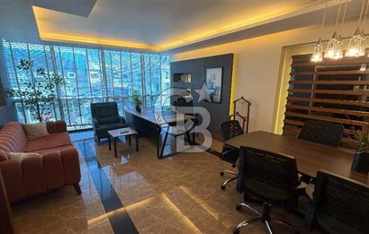 Çekmeköy Merkezde Çok Özel Dizayn 150 m2 Kiralık Eşyalı Ofis