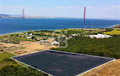 Çanakkale Lapseki Suluca'da Etrafı Orman Boğaz Manzaralı Arazi