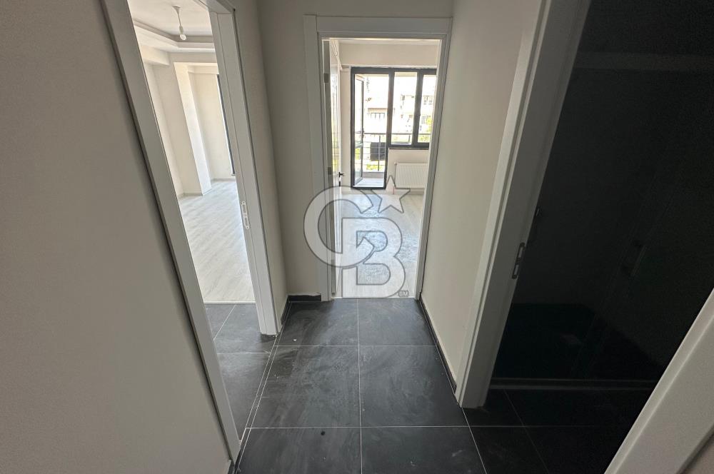 Çanakkale Lapseki Pazar Yeni Yanı Cadde Cephe Sıfır 1+1 Daire