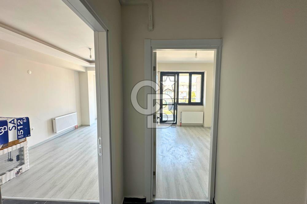 Çanakkale Lapseki Pazar Yeni Yanı Cadde Cephe Sıfır 1+1 Daire