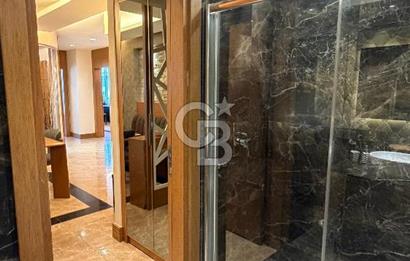 Çekmeköy Merkezde Çok Özel Dizayn 150 m2 Kiralık Eşyalı Ofis