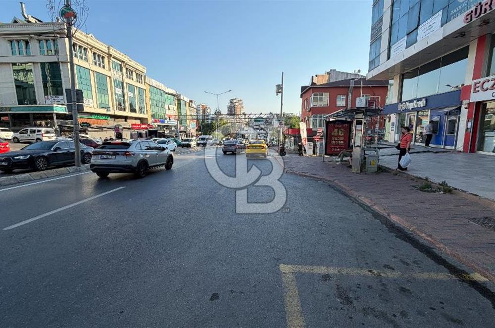 Çekmeköy Merkezde Çok Özel Dizayn 150 m2 Kiralık Eşyalı Ofis
