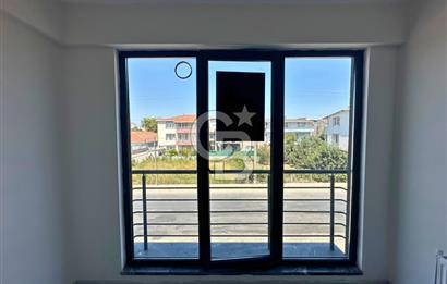 Çanakkale Lapseki Pazar Yeni Yanı Cadde Cephe Sıfır 1+1 Daire