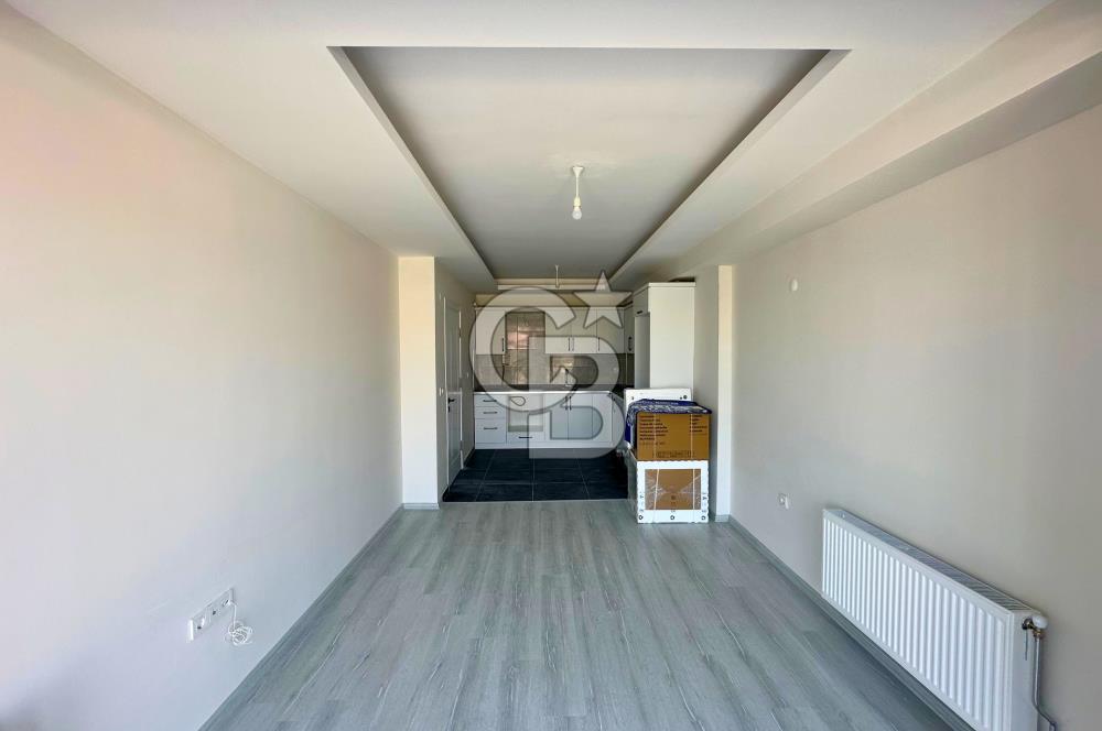 Çanakkale Lapseki Pazar Yeni Yanı Cadde Cephe Sıfır 1+1 Daire