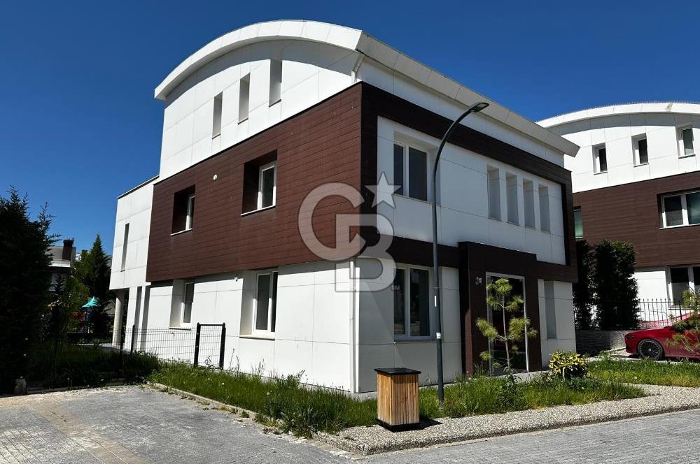 ALACAATLI KARDELENKÖY SİTESİNDE KİRALIK 6+2 LUX VILLA