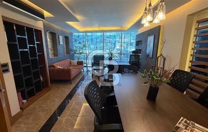 Çekmeköy Merkezde Çok Özel Dizayn 150 m2 Kiralık Eşyalı Ofis