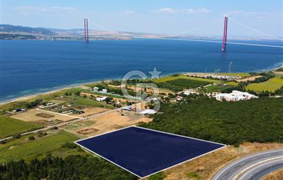 Çanakkale Lapseki Suluca'da Etrafı Orman Boğaz Manzaralı Arazi