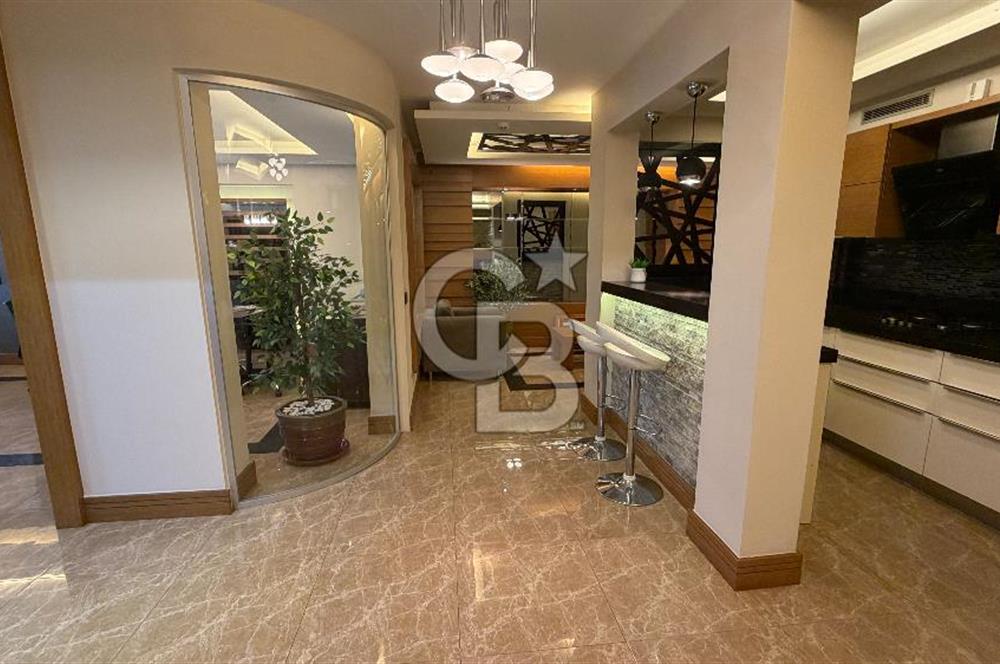 Çekmeköy Merkezde Çok Özel Dizayn 150 m2 Kiralık Eşyalı Ofis