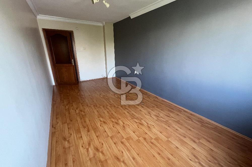 Karşıyaka Bahçelievler Mh. Kiralık Önü Açık Ferah 3+1 Daire