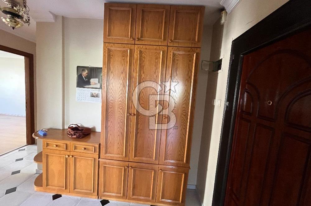 Karşıyaka Bahçelievler Mh. Kiralık Önü Açık Ferah 3+1 Daire