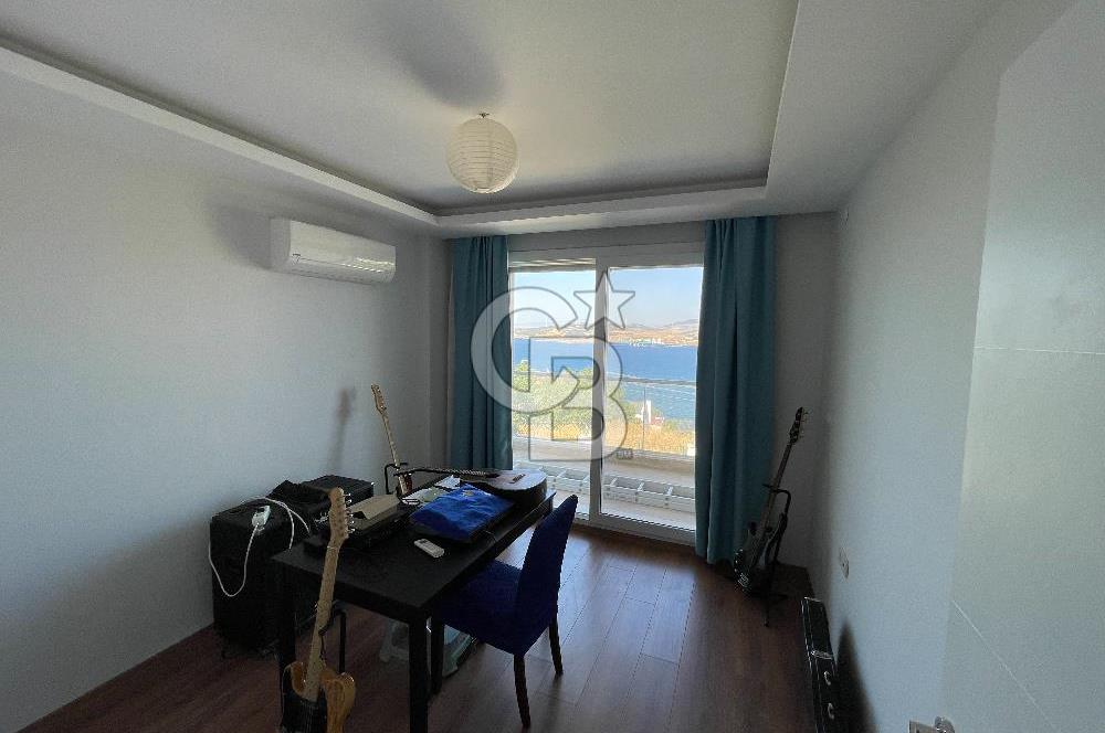 DENİZ MANZARALI | ÖZEL HAVUZLU | 330 m² ARSA İÇERİSİNDE VİLLA