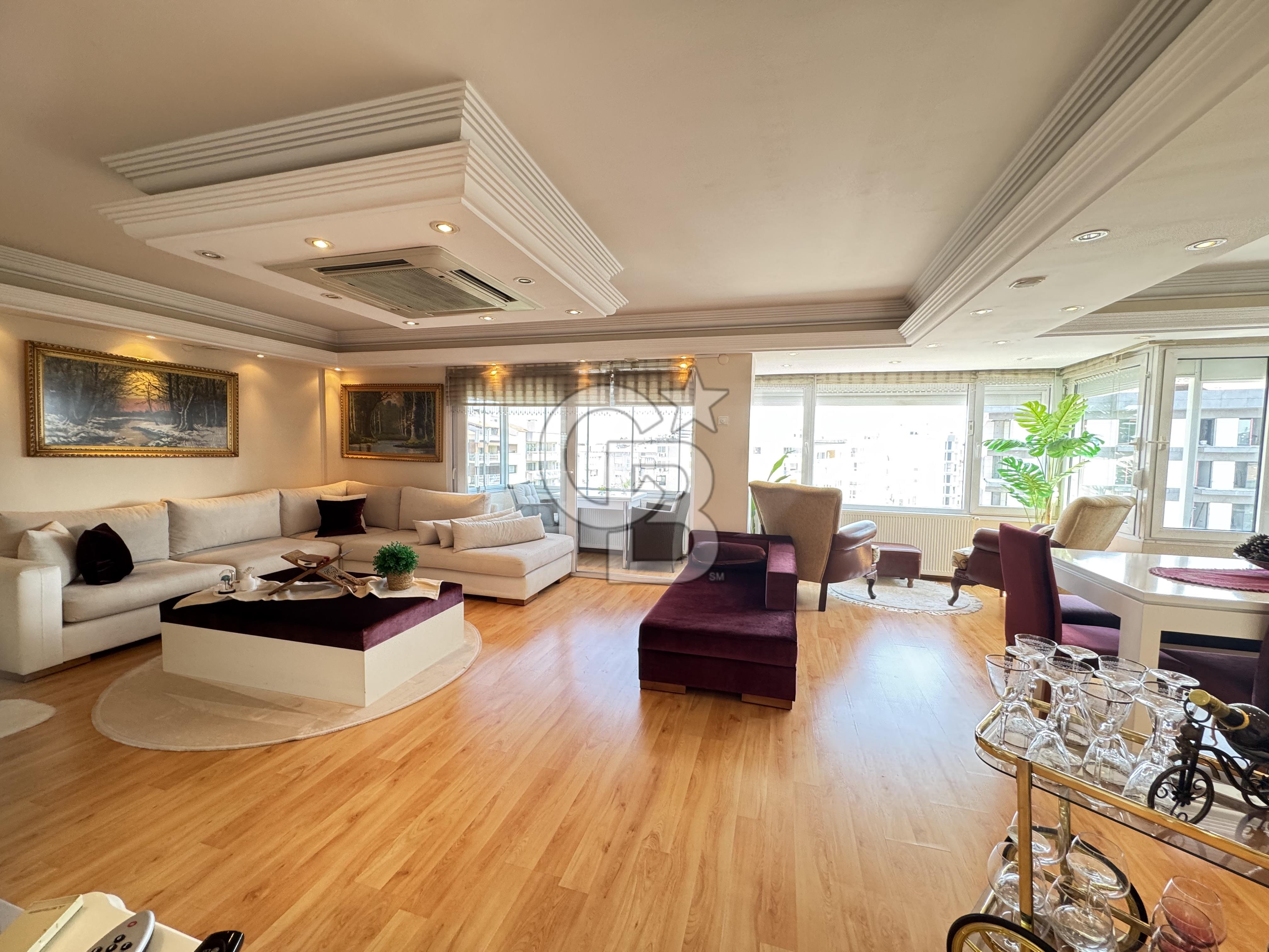 Bostanlı Sahile Yakın | 6.Kat Tek Daire | Net 145m2 | Deniz Manzaralı
