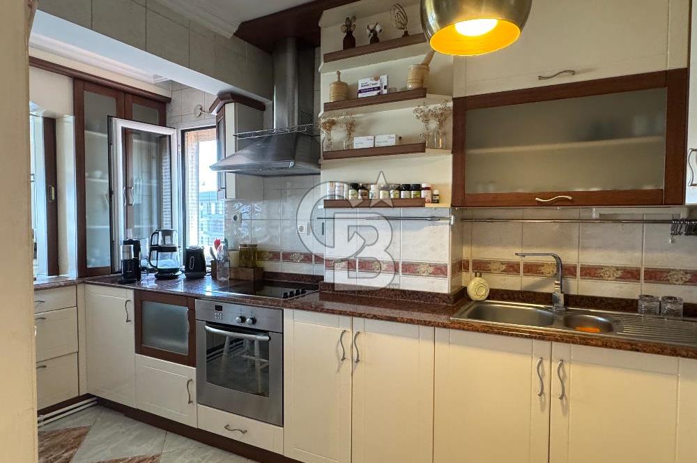 Bostanlı Sahile Yakın | 6.Kat Tek Daire | Net 145m2 | Deniz Manzaralı