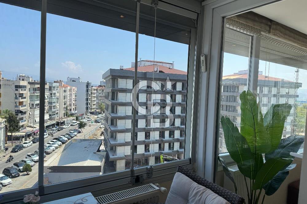 Bostanlı Sahile Yakın | 6.Kat Tek Daire | Net 145m2 | Deniz Manzaralı