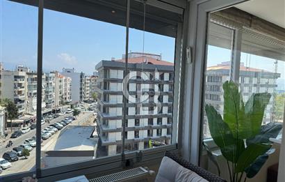 Bostanlı Sahile Yakın | 6.Kat Tek Daire | Net 145m2 | Deniz Manzaralı