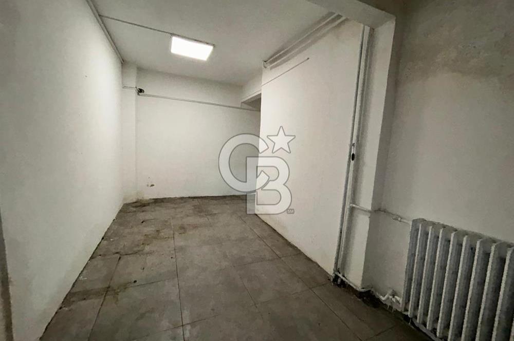 Kadıköy Ziverbey'de 200m² Tabela Değeri Yüksek Fırsat Dükkan