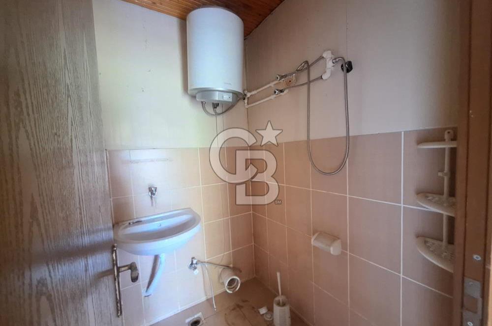 İÇİNDE RUHSATLI 56 M² EV OLAN 875 M² TARLA