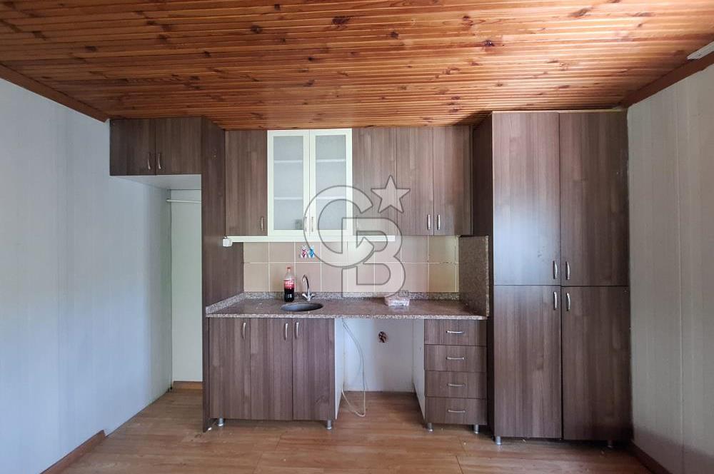 İÇİNDE RUHSATLI 56 M² EV OLAN 875 M² TARLA
