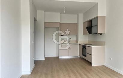 YENİ FİKİRTEPE'DE TERASLI ÇAMLICA MANZARALI 1+1 KİRALIK DAİRE