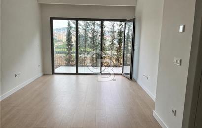YENİ FİKİRTEPE'DE TERASLI ÇAMLICA MANZARALI 1+1 KİRALIK DAİRE