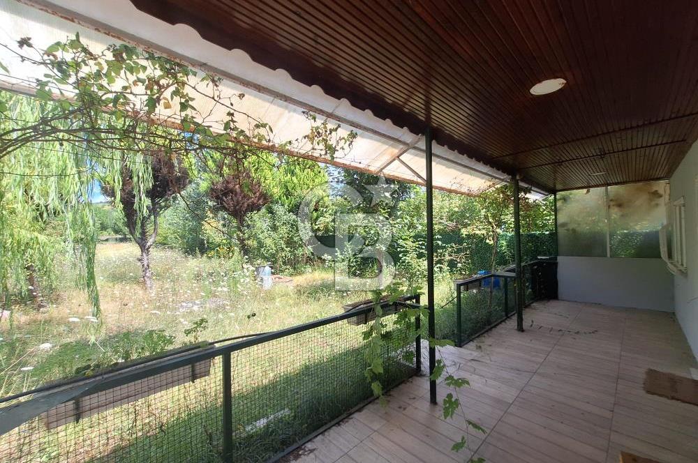 İÇİNDE RUHSATLI 56 M² EV OLAN 875 M² TARLA