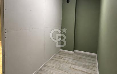 GAZİ BULVARINDA SATILIK 29 M² BALKONLU OFİS