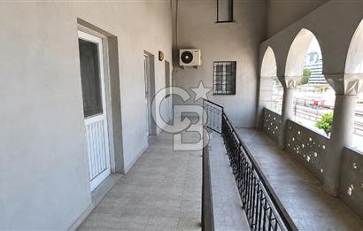 GAZİ BULVARINDA SATILIK 29 M² BALKONLU OFİS