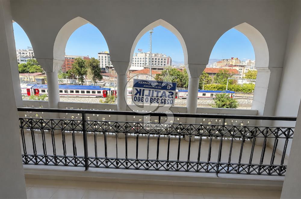 GAZİ BULVARINDA SATILIK 29 M² BALKONLU OFİS