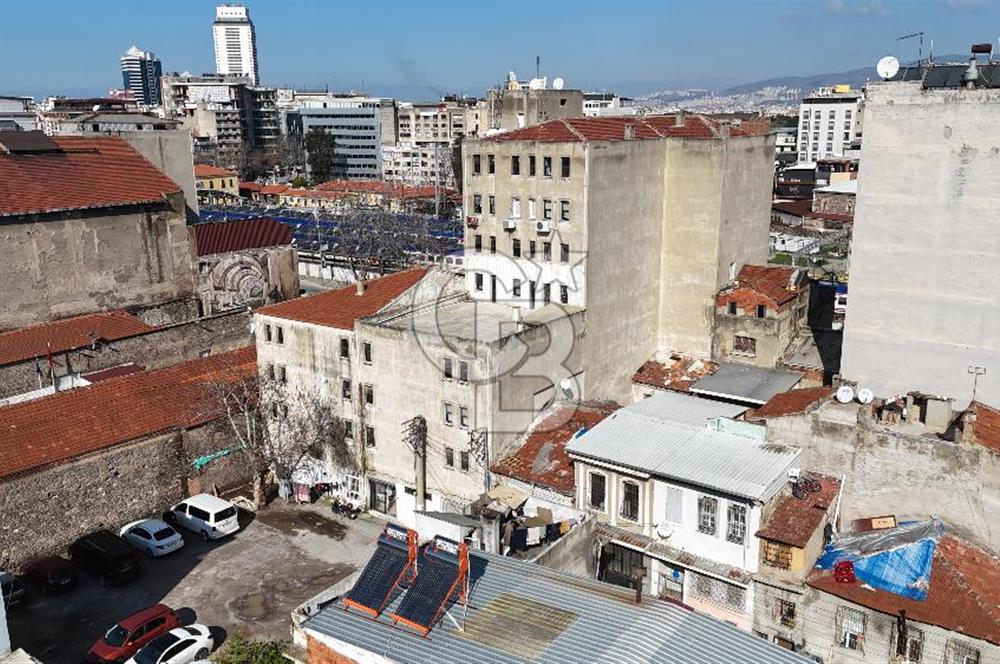 GAZİ BULVARINDA BALKONLU 29 M² SATILIK OFİS