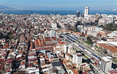 GAZİ BULVARINDA BALKONLU 29 M² SATILIK OFİS