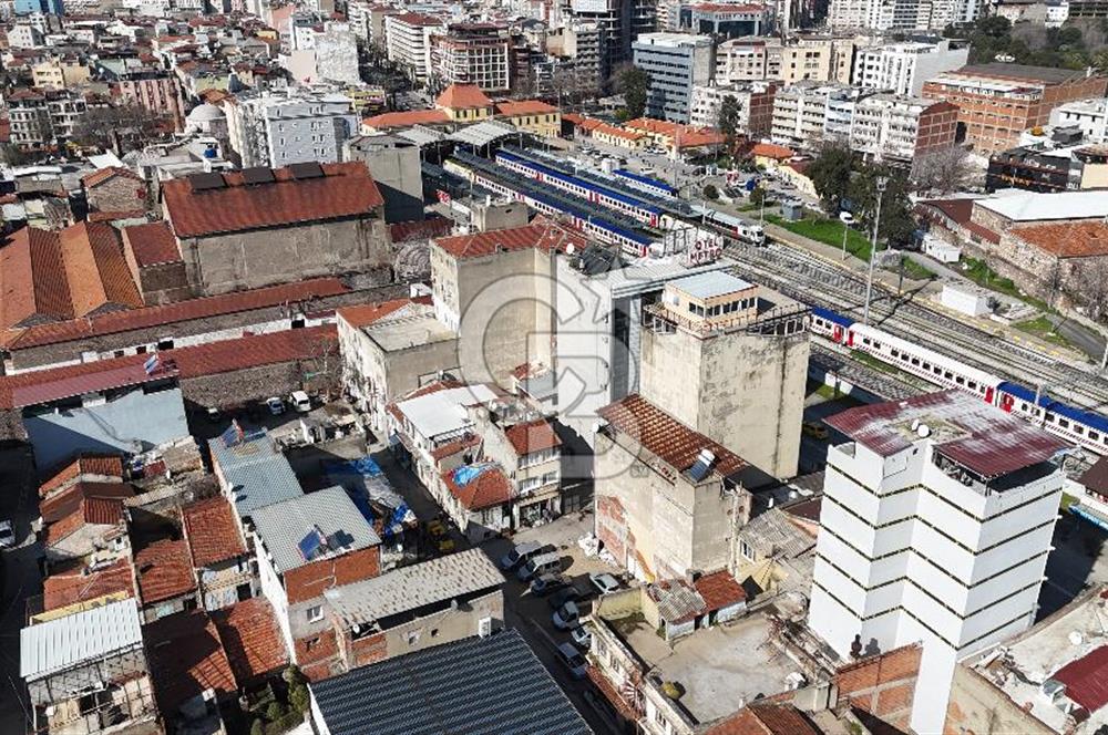GAZİ BULVARINDA BALKONLU 29 M² SATILIK OFİS