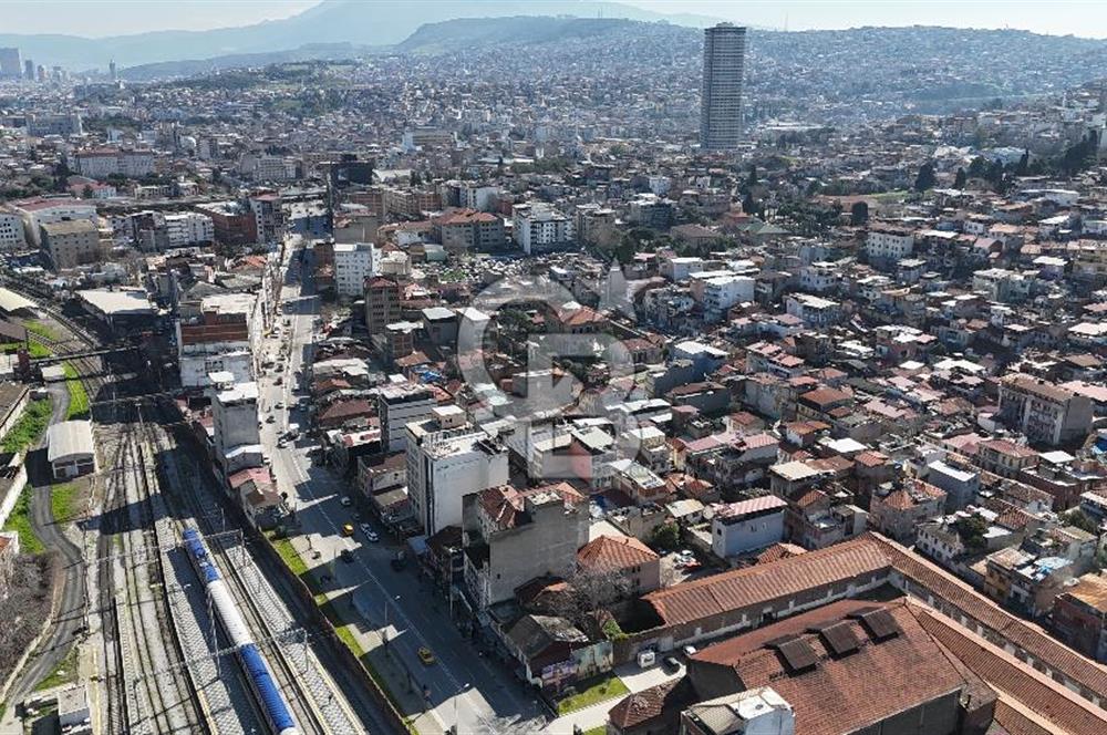 GAZİ BULVARINDA BALKONLU 24 M² SATILIK OFİS