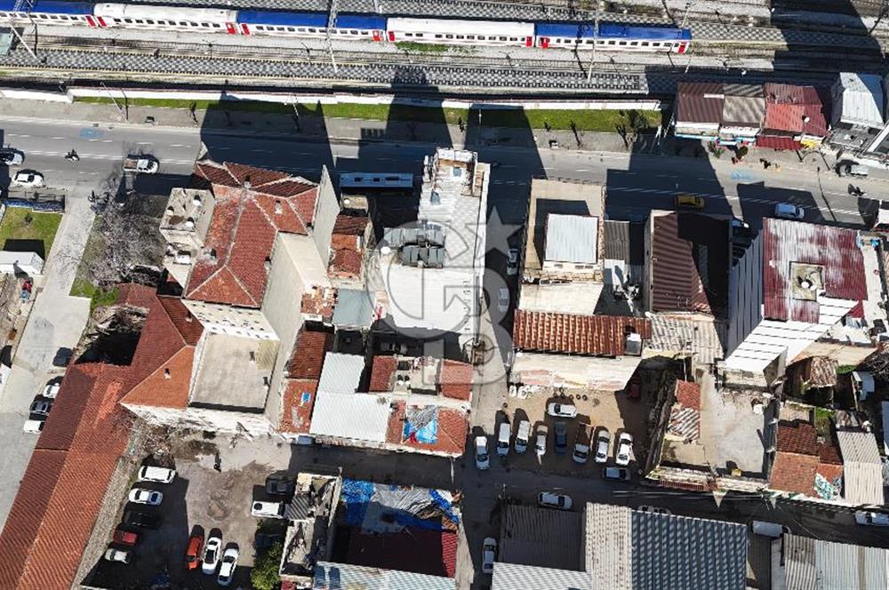 GAZİ BULVARINDA BALKONLU 32 M² SATILIK OFİS